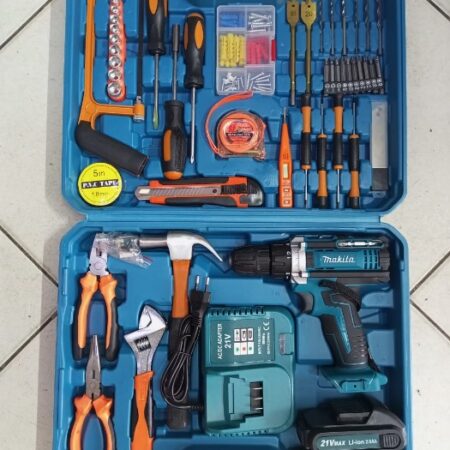 Makita Cordless Drill set with 21V